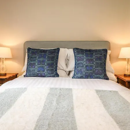 Tatil Evi Upper