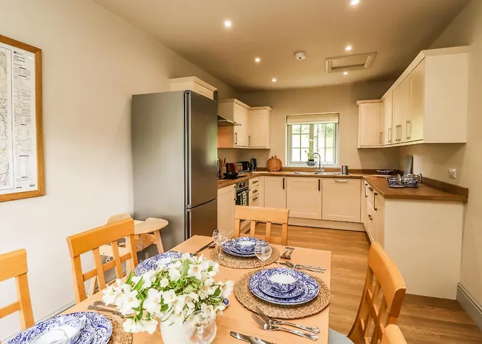 Upper * Bowness-on-Windermere